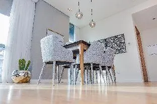 Apartment Fam Living - City Walk - Urban Staycations Dubai