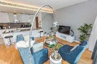 Fam Living - City Walk - Urban Staycations Dubai 0*,